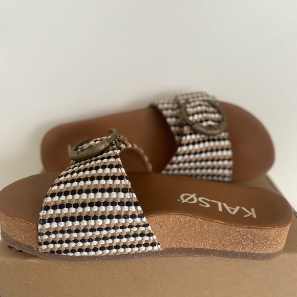 NEW Kalsø Sway Earth shoe  w/buckle feature.. 3D weave & negative heel - Picture 3 of 8